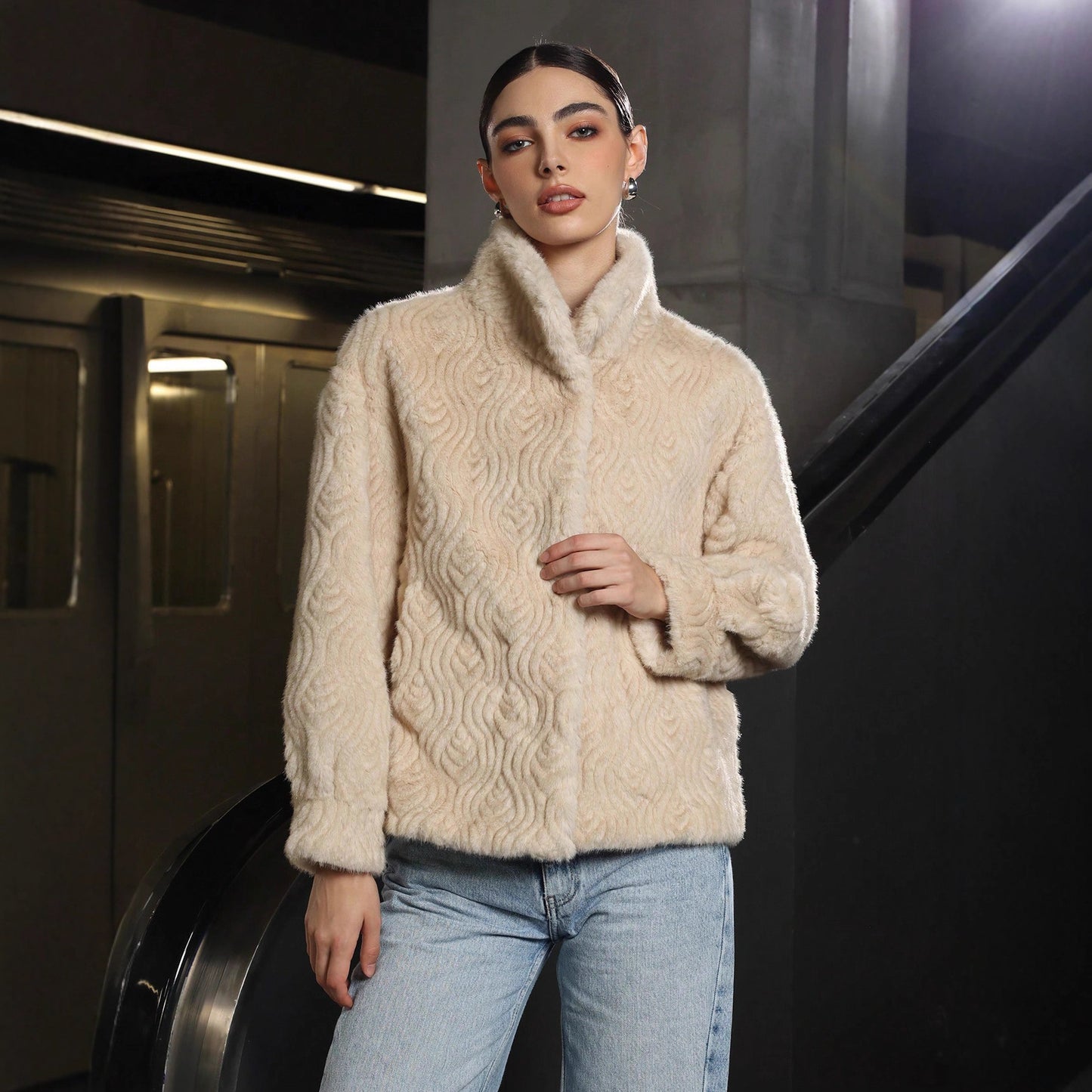 Women's Solid Color High Neck Long Sleeved Thick Coat